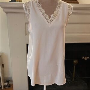 Berryou Elegant Lace Trim Cream Colored Camisole